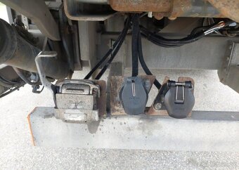 Volvo FM13 420 42R 4x2 nafta 315 kw - 7