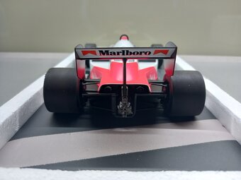 F1 MCLAREN MP4/1C FORD MARLBORO USA WEST GP 1983 LAUDA 1:18 - 7