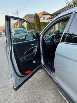 HYUNDAI GRAND SANTA FE - 7