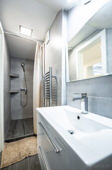 3-izbový byt vo Vrbovom na ul. Nám.J.Emanuela, 80 m2, dvor - 7