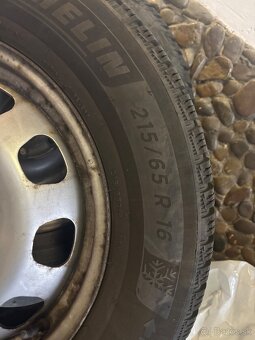 Predám zimné kolesa 215/65 R16 - 7
