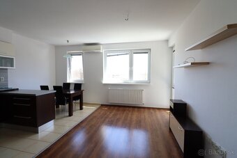 3-izbový byt s parkovacím státím v lukratívnom prostredí - 7