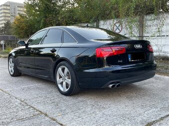 Audi A6 sedan 2,0 L - 7