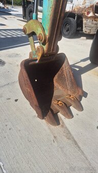 Na predaj KOMATSU Minibager PC03-2F - 7