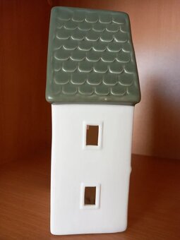 Keramický Led domček vysoký 22x10,5x8 cm - 7