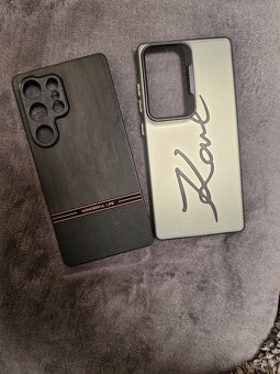 Posuniem sluchadla +2×kryt - 7