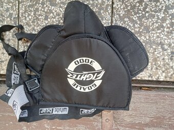 Brankárska výstroj - 7