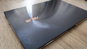 ASUS ZenBook S 13 Flip UX371EA OLED Jade Black. - 7