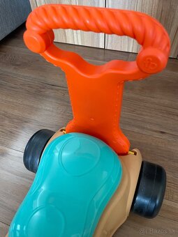 Odrážadlo/hopsadlo /chodítko pony fisher price - 7