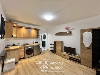 Na prenájom zrekonštruovaná zariadená garsónka na Nábrežnej - 7