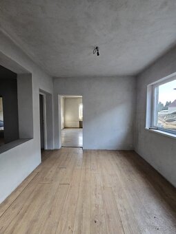 Na predaj klasický rodinný dom s bohatou rozlohou - 7