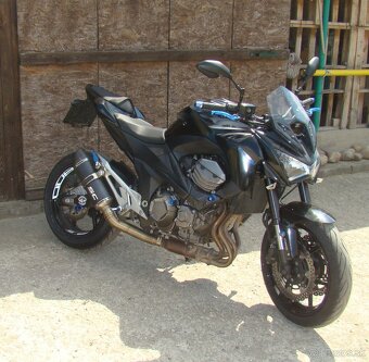 KAWASAKI Z800 - 7