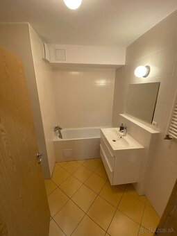Prenájom bytu 1+kk, 52 m2, Jégeho alej - 7