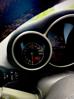 Alfa Romeo 147, 1.9 JTD, 8V, 85kw(115k), 5dv - 7