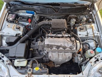 Honda Civic 1.4i - 7