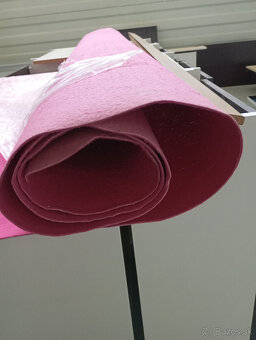 Metrážny koberec modrý + ružový zdarma - 7