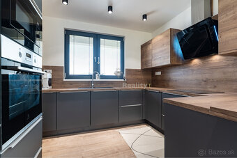 NA PREDAJ NOVOSTAVBA RODINNÉHO DOMU V OBCI GYŇOV - 7