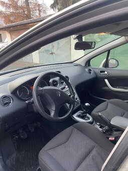 Peugeot 308 1.4 Benzín 164 900km - 7