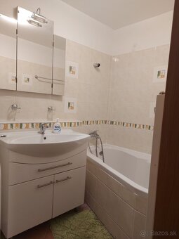 VEĽKÁ IZBA s vysokým stropom - 7