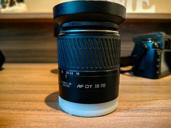 Konica Minolta Dynax 5D dva objektívy + príslušenstvo - 7