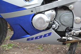 Kawasaki ZZR 600 - 7
