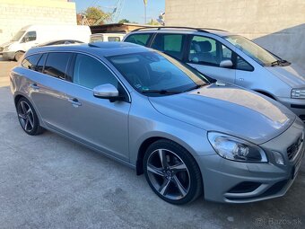 Predám Volvo V60 D5 AWD r-design - 7