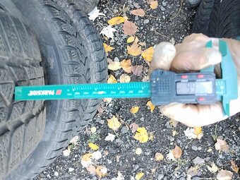 Zimne 215/55 R17, 98V, PIRELLI SOTTOZERO3, 4ks - 7