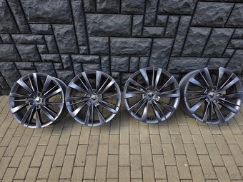 5x112 R19 Škoda Acamar Superb 3 - 7