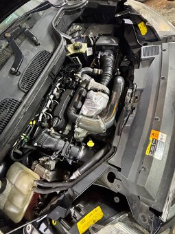 Ford Focus C-Max GHIA 1,6TDCI 5q manuál - 7