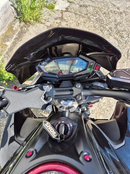 Kawasaki Z800 ABS - 7