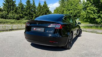 TESLA Model 3 PERFORMANCE DUAL MOTOR - 7