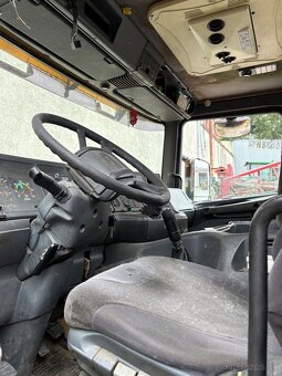 Predam Scania P94 220 - 7