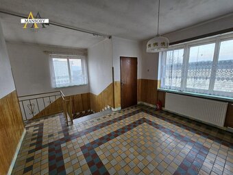 NA PREDAJ, Dvojpodlažný rodinný dom v obci Obeckov s pozemk - 7