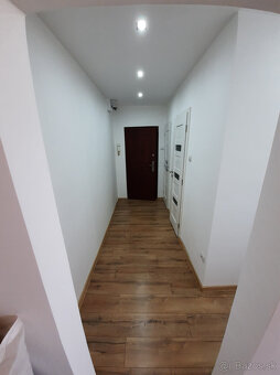 Na predaj nanovo prerobený 2 izbový byt s balkónom na Štúrov - 7