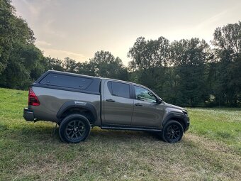 Toyota Hilux INVINCIBLE 2024 - 7