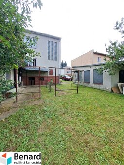 STROPKOV,DVOJGENERAČNÝ RD, 7 IZIEB, POZEMOK 833m2,KALINČIAKO - 7