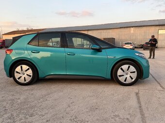 VW ID.3 Pure Performance 45kWh-110kW 46tis km - 7