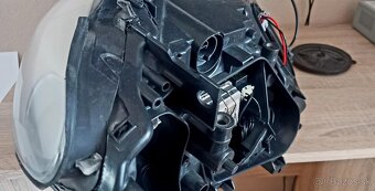 Bmw f01 svetlomet - 7