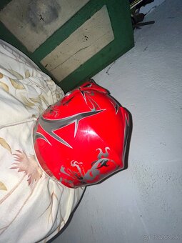 Predám pánsku motokrosovú helmu - 7