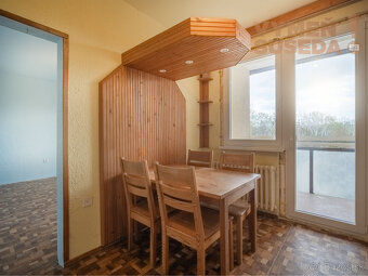 VYMEŇ SUSEDA – PRIESTRANÝ 4 IZB. BYT s LOOGIOU a PIVNICOU,  - 7