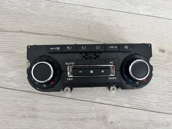 Diely interiér Škoda Superb 2 - 7