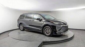 2021 TOYOTA SIENNA HYBRID LE - 8 miest - 7