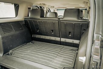 Hummer H3 BLACK Custom - 7
