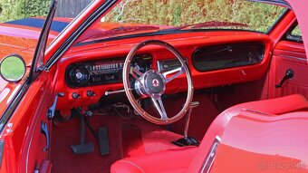 1965 FORD MUSTANG V8 AUTOMAT ABSOLUTNI SHOW CAR - 7