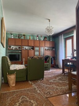 Ponúkam na predaj 5 izb, rodinný dom v obci Kocurice. - 7