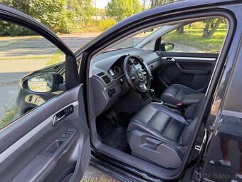 Volkswagen Touran 2.0 TDi DSG 7-miestne - 7