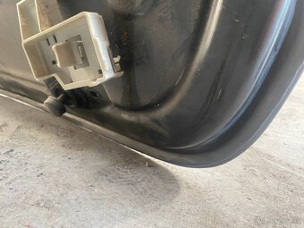 Piate dvere z autá BMW 5 E60 touring 530 d - 7