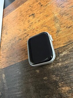 Apple Watch 5 40mm - 7