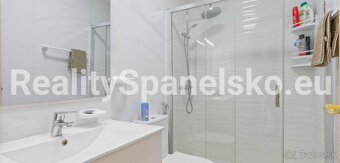 Útulný střešní apartmán 3+kk(55 m²) s prostornou terasou - 7