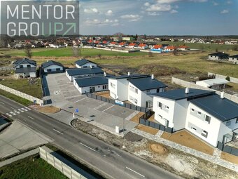 3 izbový rodinný bungalow, 2 parkovacie miesta, pozemok 380 - 7